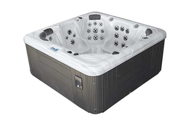 Hot Tub with Bench Seating