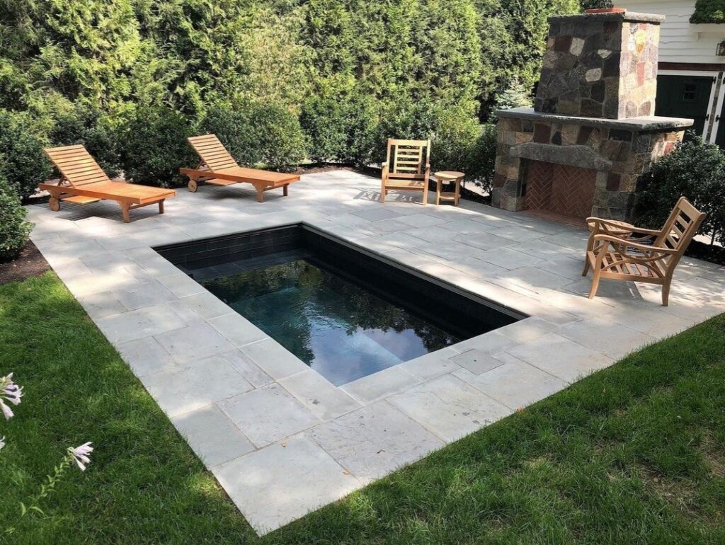 Cocktail Pools in Louisville Kentucky Derby City Pools