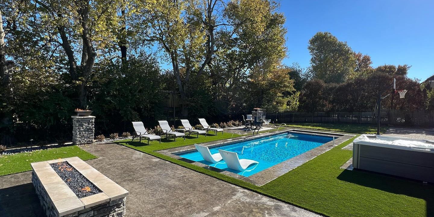 Firepit with fiberglass pool