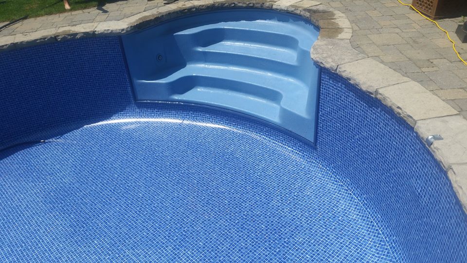 fiberglass in pool